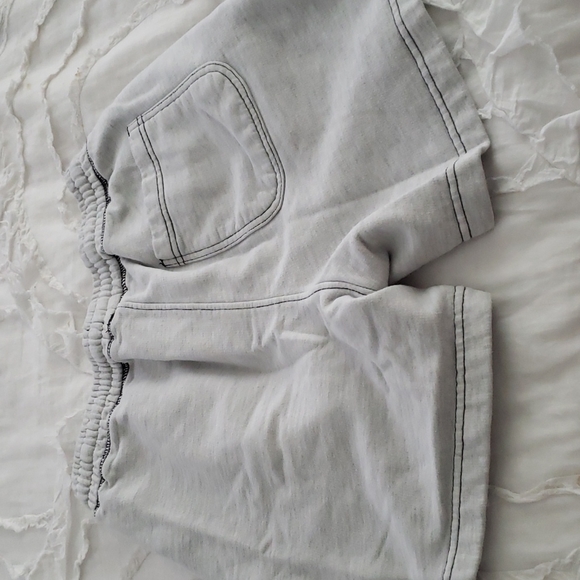 Urban Outfitters Shorts Size S-P - Picture 2 of 6